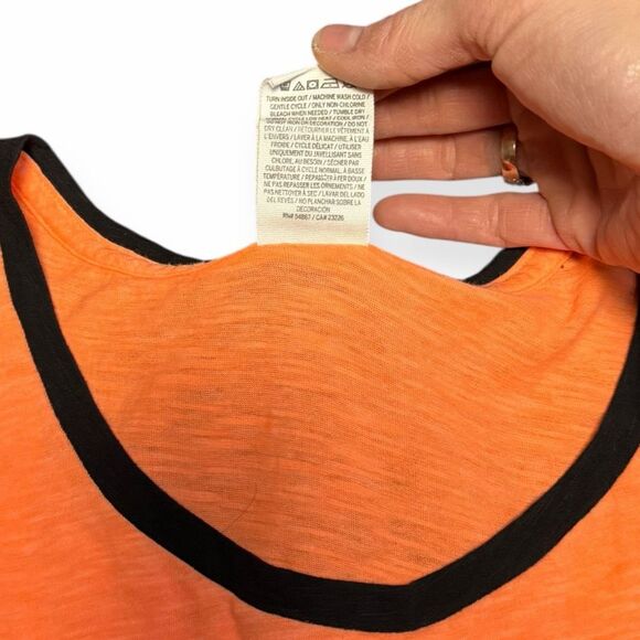 PINK VICTORIA’S SECRET Women’s Orange “I’m Here For The Boos” Graphic Tank Top S - Picture 4 of 5